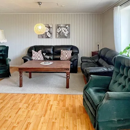 Apartment Two-bedroom In 1
