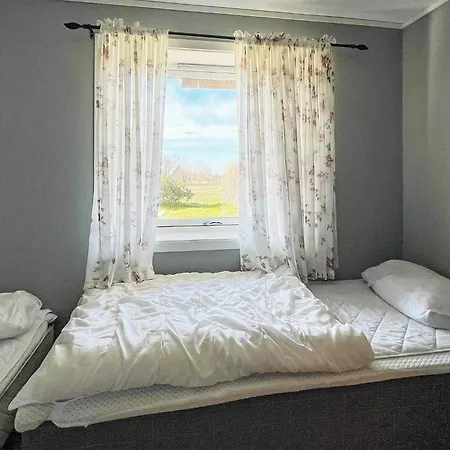 Two-bedroom In 1 * Farstad